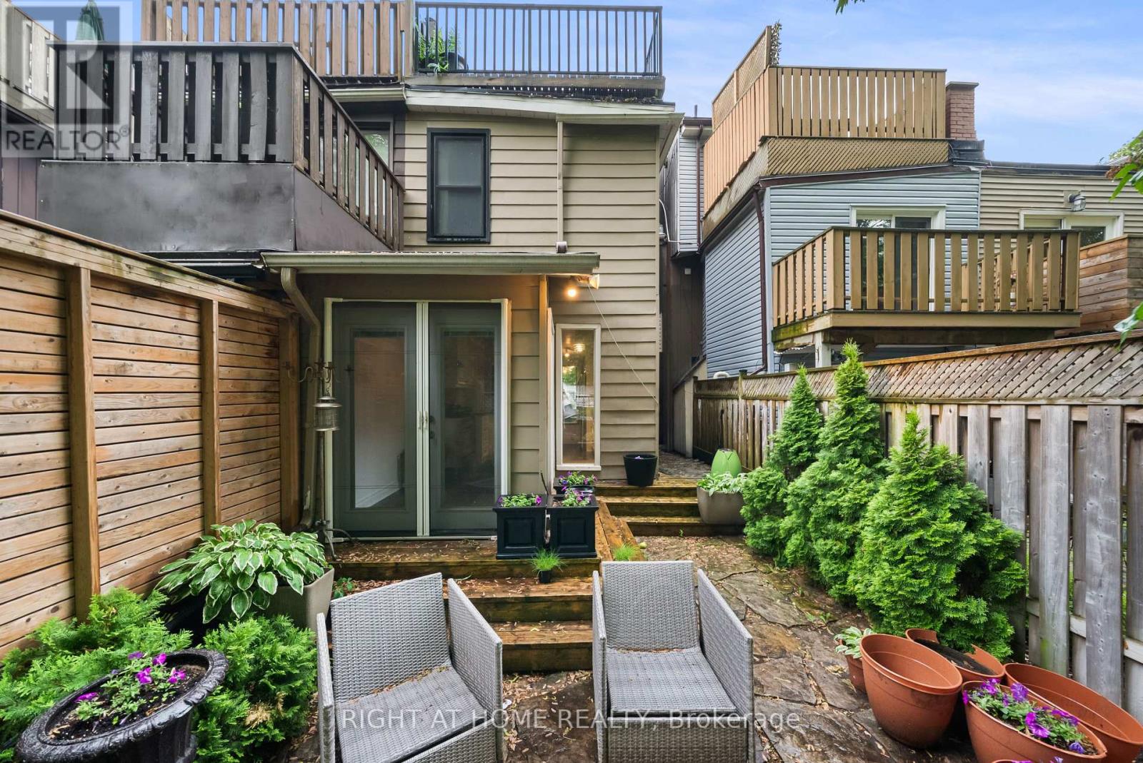 14 Wascana Avenue, Toronto, Ontario  M5A 1V5 - Photo 34 - C13454278