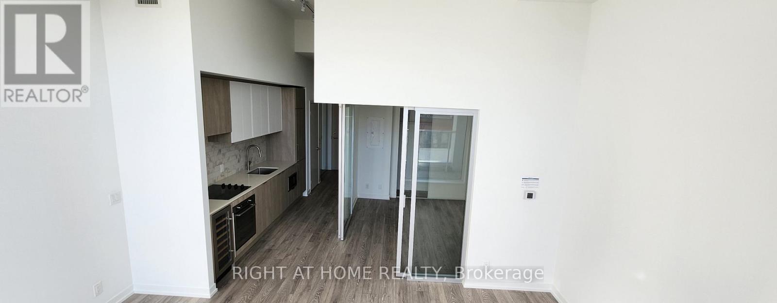 209 - 2020 Bathurst Street, Toronto, Ontario  M5P 3L1 - Photo 8 - C13454286
