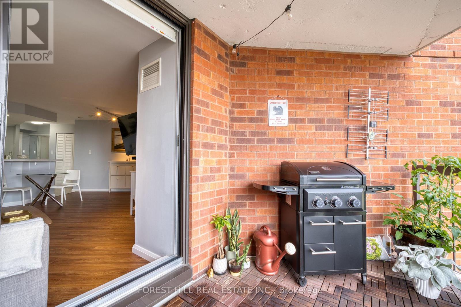 1904 - 77 Maitland Place, Toronto, Ontario  M4Y 2V6 - Photo 24 - C13454288