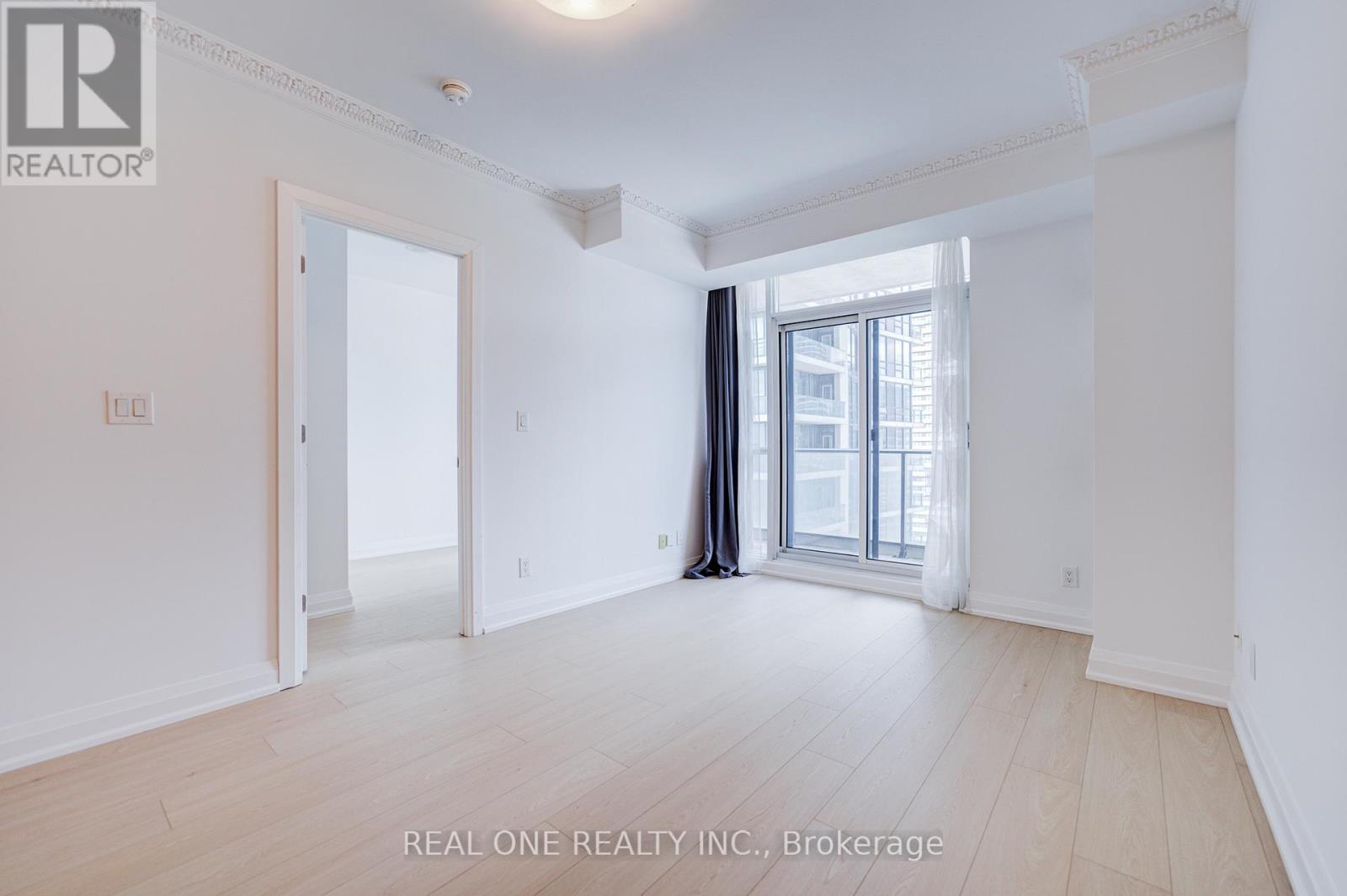 3511 - 16 Harbour Street, Toronto, Ontario  M5J 2Z7 - Photo 13 - C13454298