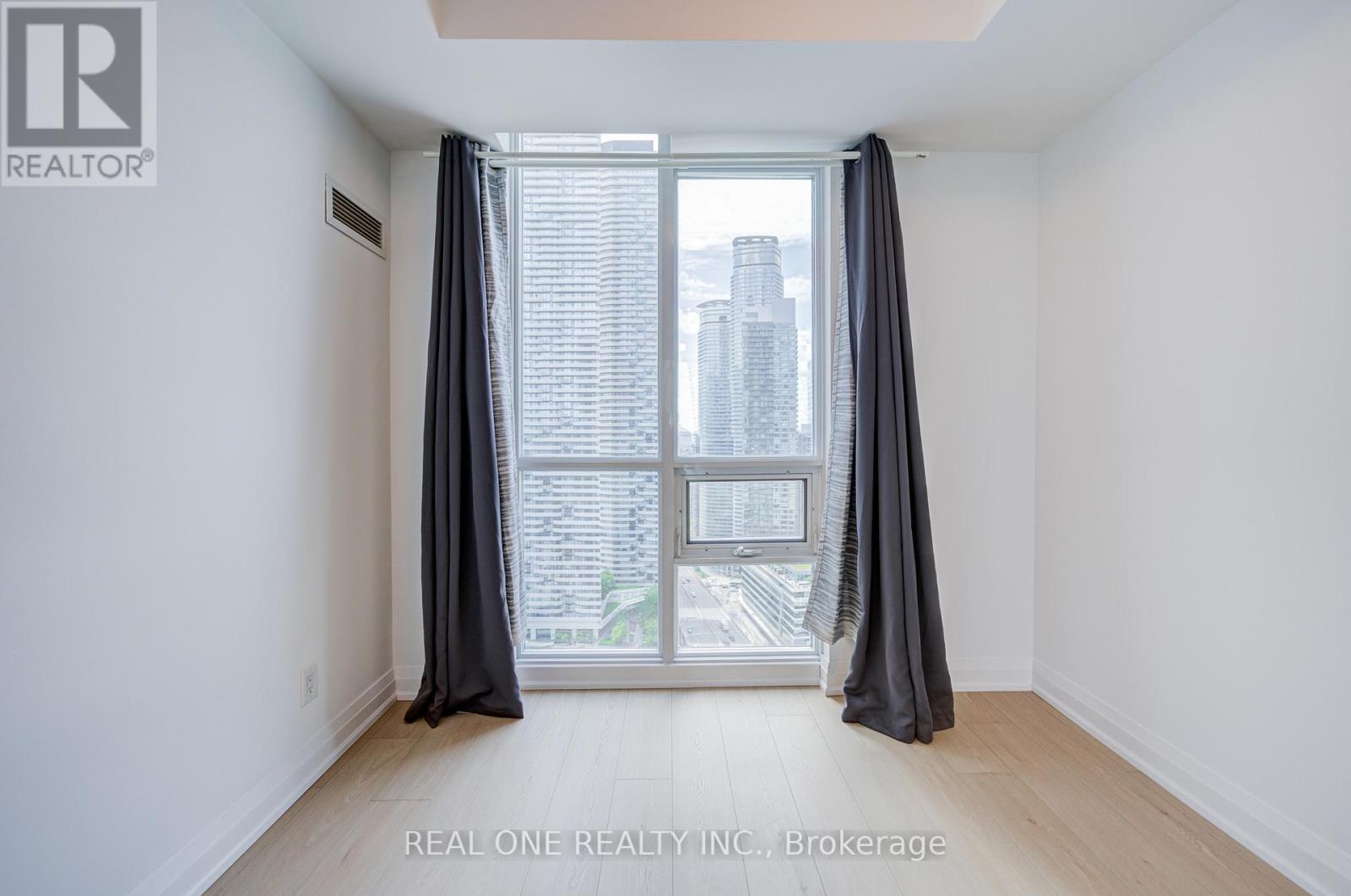 3511 - 16 Harbour Street, Toronto, Ontario  M5J 2Z7 - Photo 15 - C13454298