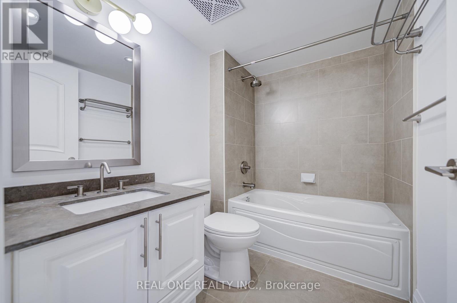 3511 - 16 Harbour Street, Toronto, Ontario  M5J 2Z7 - Photo 24 - C13454298