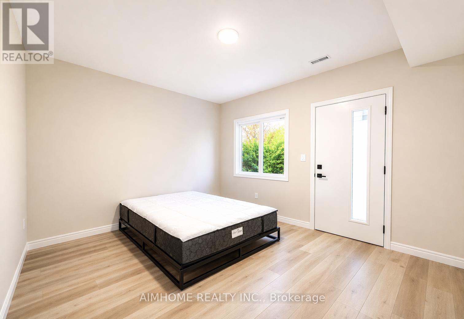 2 - 15 Waddington Crescent, Toronto, Ontario  M2J 2Z9 - Photo 6 - C13454314
