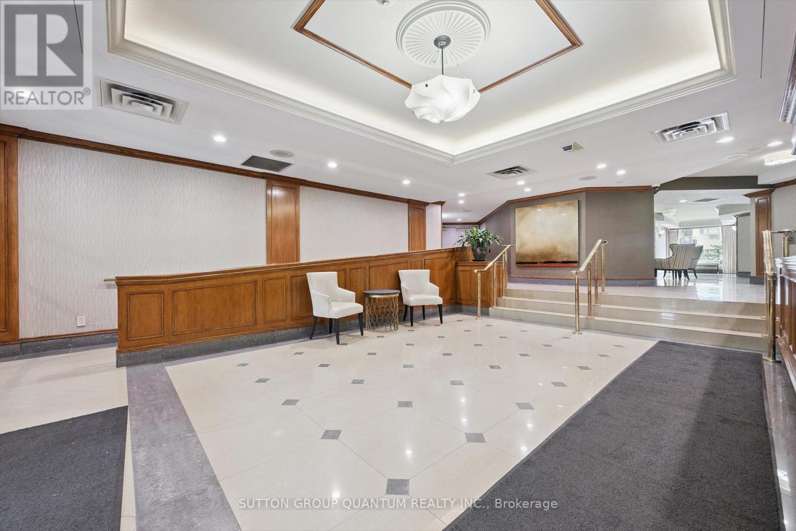 818 - 18 Concorde Place, Toronto, Ontario  M3C 3T9 - Photo 4 - C13454354