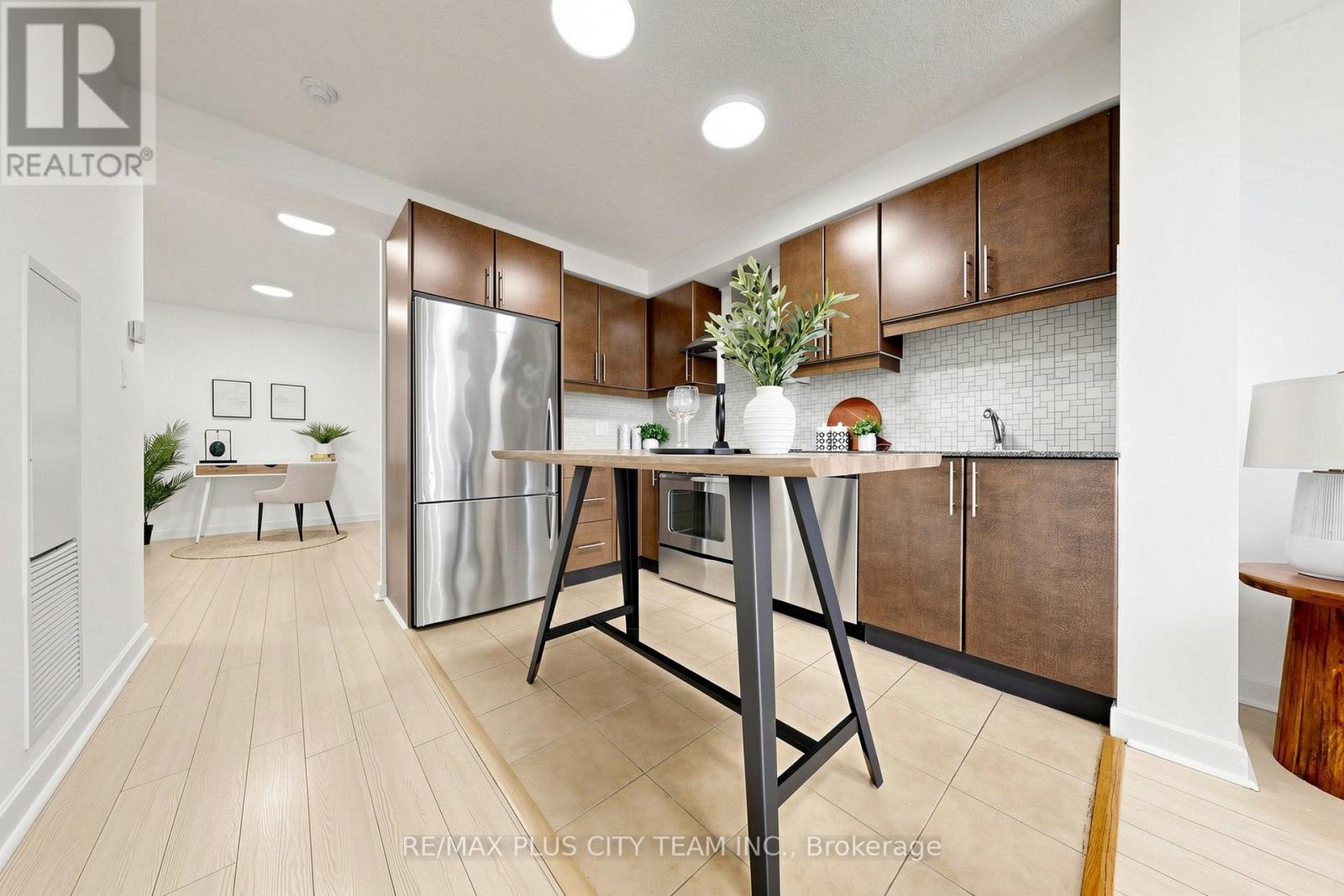 1206 - 18 Harbour Street, Toronto, Ontario  M5J 2Z6 - Photo 13 - C13454378