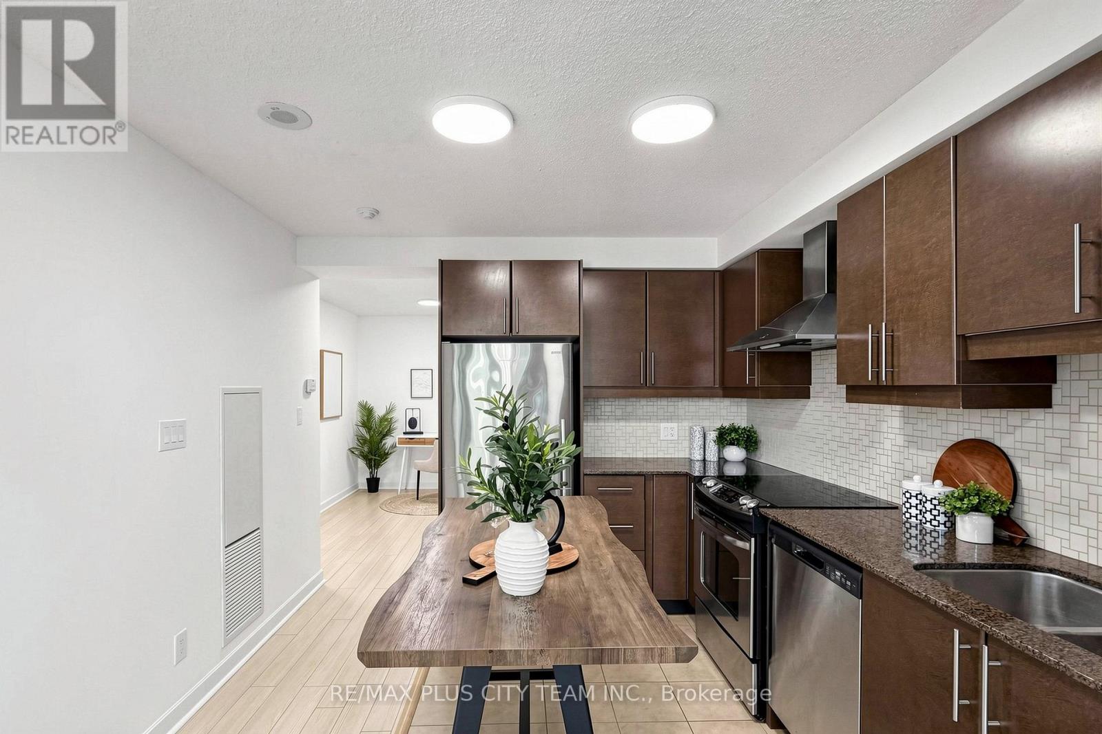 1206 - 18 Harbour Street, Toronto, Ontario  M5J 2Z6 - Photo 15 - C13454378