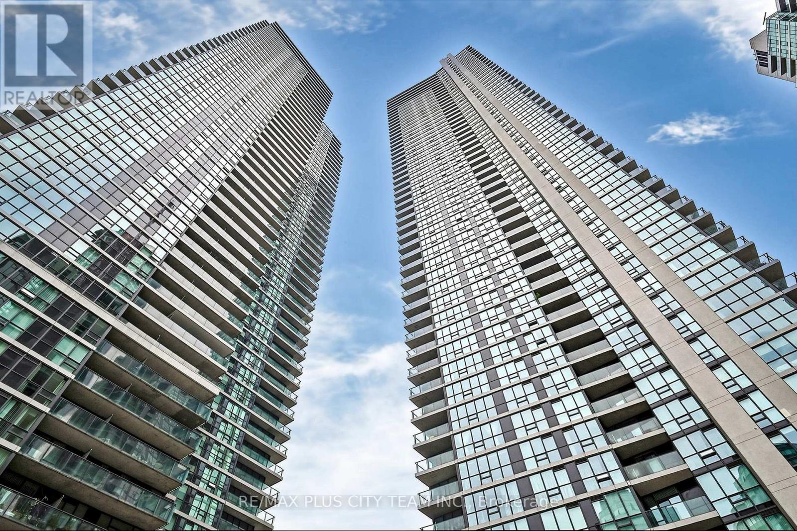 1206 - 18 Harbour Street, Toronto, Ontario  M5J 2Z6 - Photo 2 - C13454378