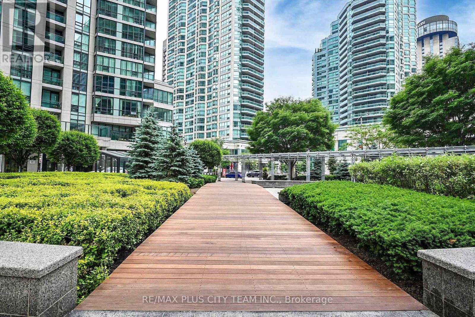 1206 - 18 Harbour Street, Toronto, Ontario  M5J 2Z6 - Photo 31 - C13454378