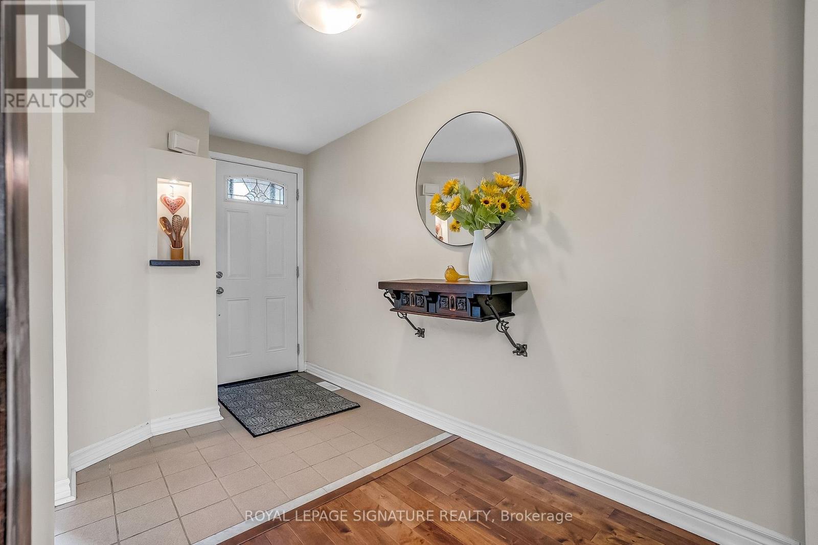 94 Dutch Myrtle Way, Toronto, Ontario  M3B 3K8 - Photo 3 - C13454456