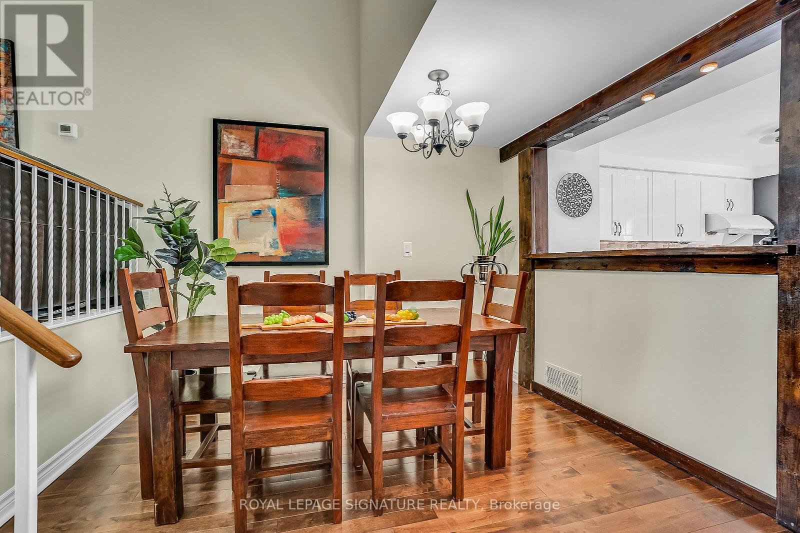94 Dutch Myrtle Way, Toronto, Ontario  M3B 3K8 - Photo 8 - C13454456