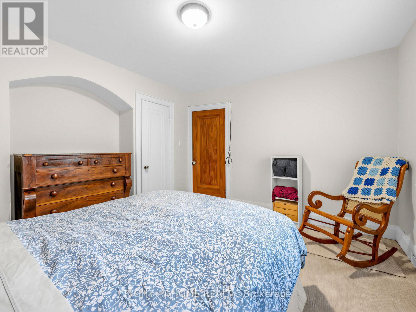 26 Maryland Boulevard, Toronto, Ontario  M4C 5C9 - Photo 18 - E13454440