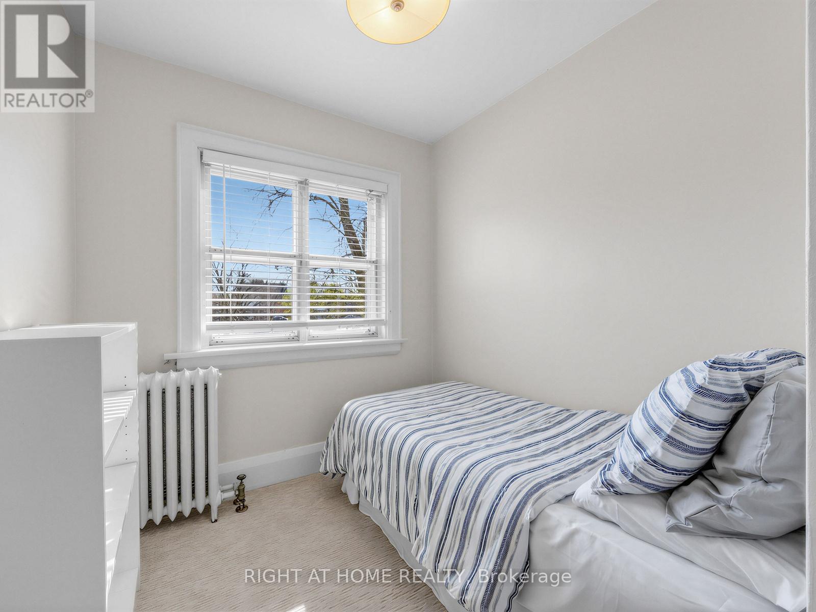 26 Maryland Boulevard, Toronto, Ontario  M4C 5C9 - Photo 19 - E13454440