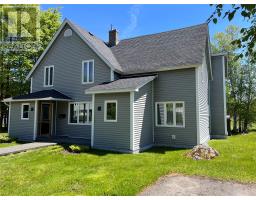 <div class="price">$319,900</div> 35 Carmelite Road<br>Grand Falls-Windsor, Newfoundland & Labrador<br><div class='bed_bath'>3 Bed | 2 Bath</div>