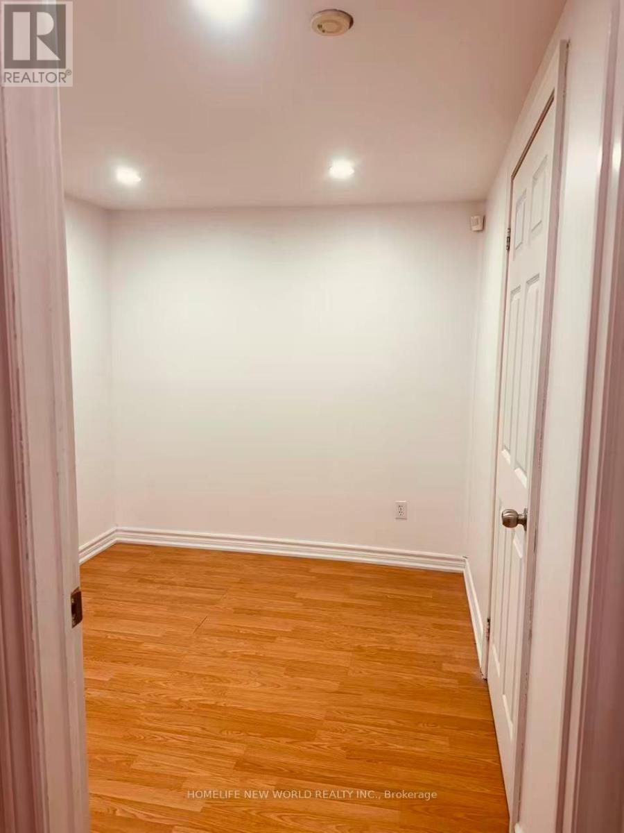 10 - 199 Hillcrest Lower Avenue, Mississauga, Ontario L5B 4L5 - Photo 5 - W13454296