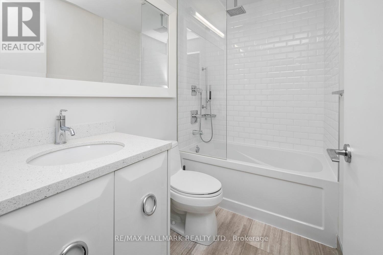 2302 - 90 Park Lawn Road, Toronto, Ontario  M8Y 0B6 - Photo 17 - W13454418