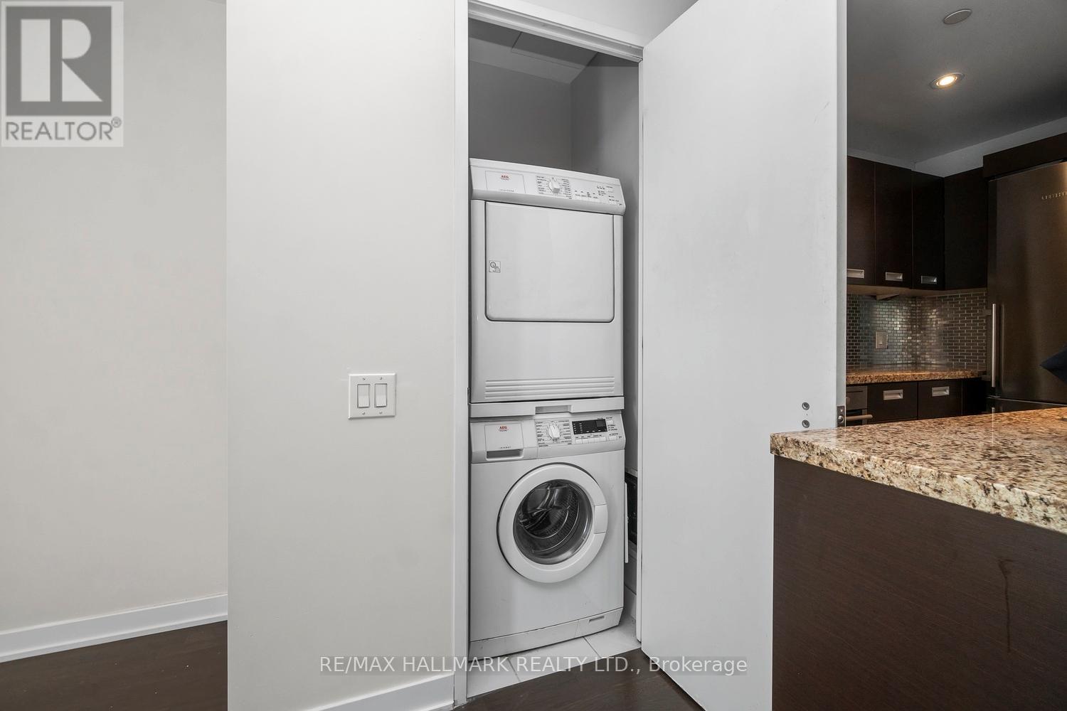 2302 - 90 Park Lawn Road, Toronto, Ontario  M8Y 0B6 - Photo 18 - W13454418