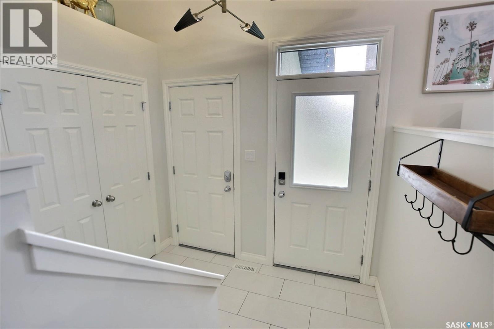 15 Yale Place, White City, Saskatchewan  S4L 0C7 - Photo 3 - SK039688