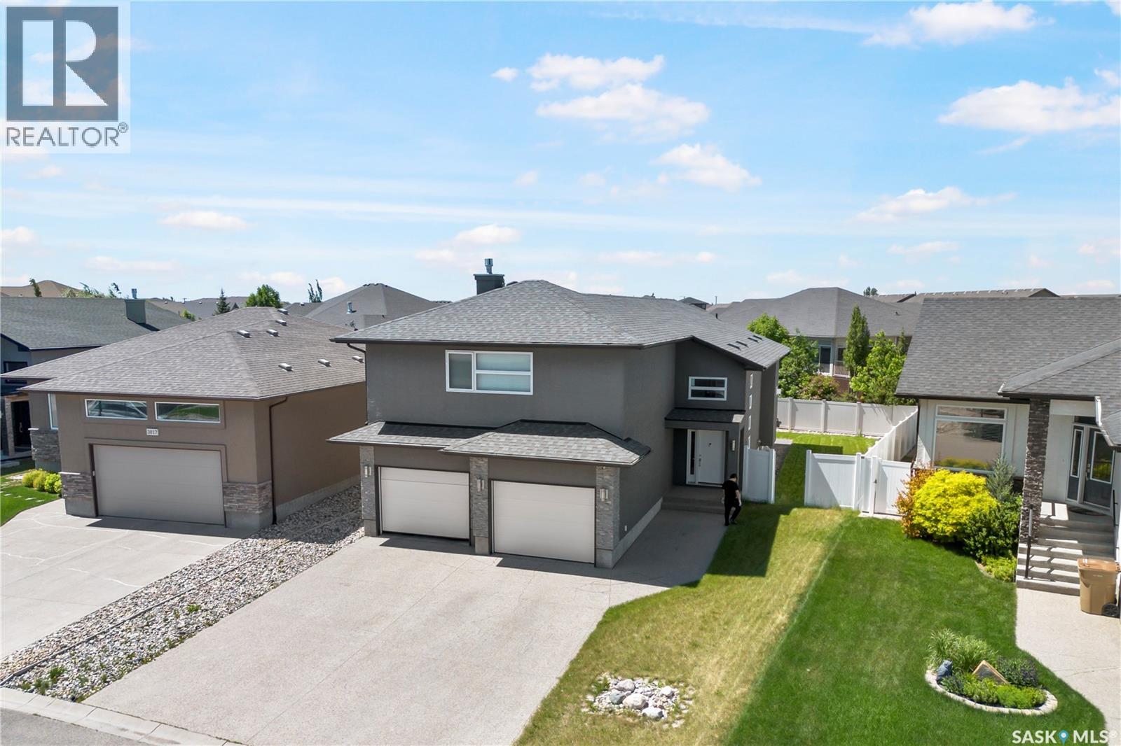 3821 Goldfinch Way, Regina, Saskatchewan  S4V 1S4 - Photo 1 - SK039554