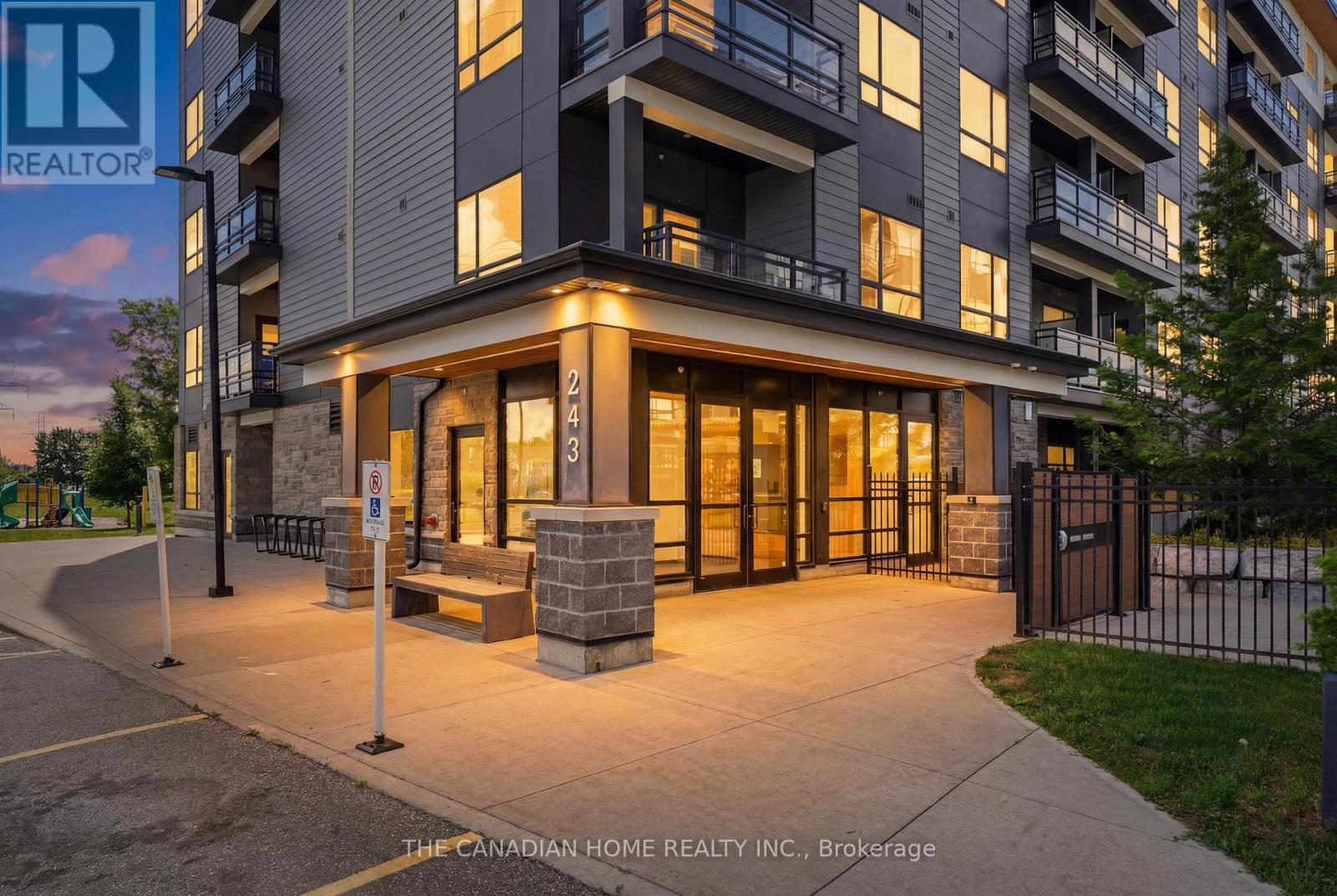 405 - 243 Northfield Drive E, Waterloo, Ontario  N2K 0G9 - Photo 2 - X13454334