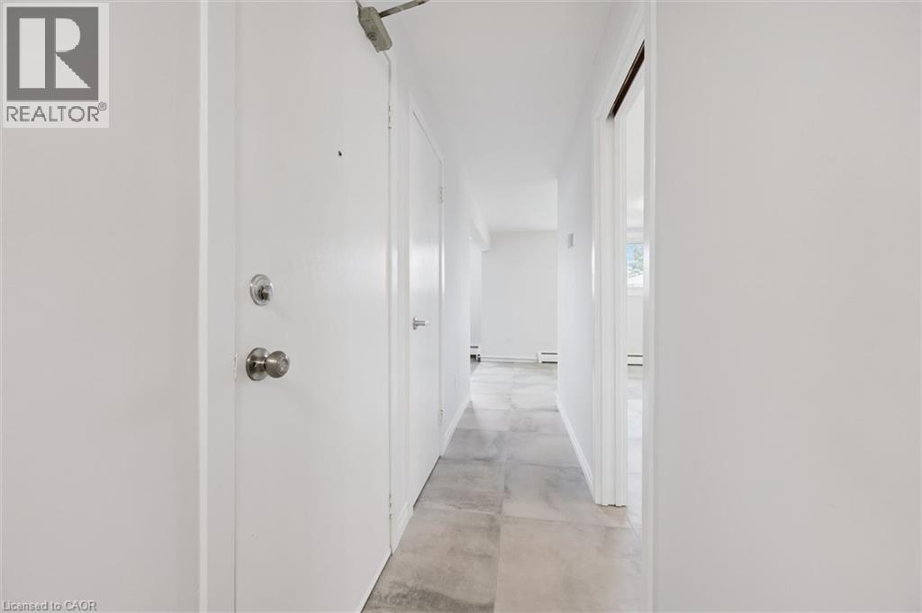43 Secord Avenue Unit# 1, Kitchener, Ontario  N2B 2L3 - Photo 2 - 40822756