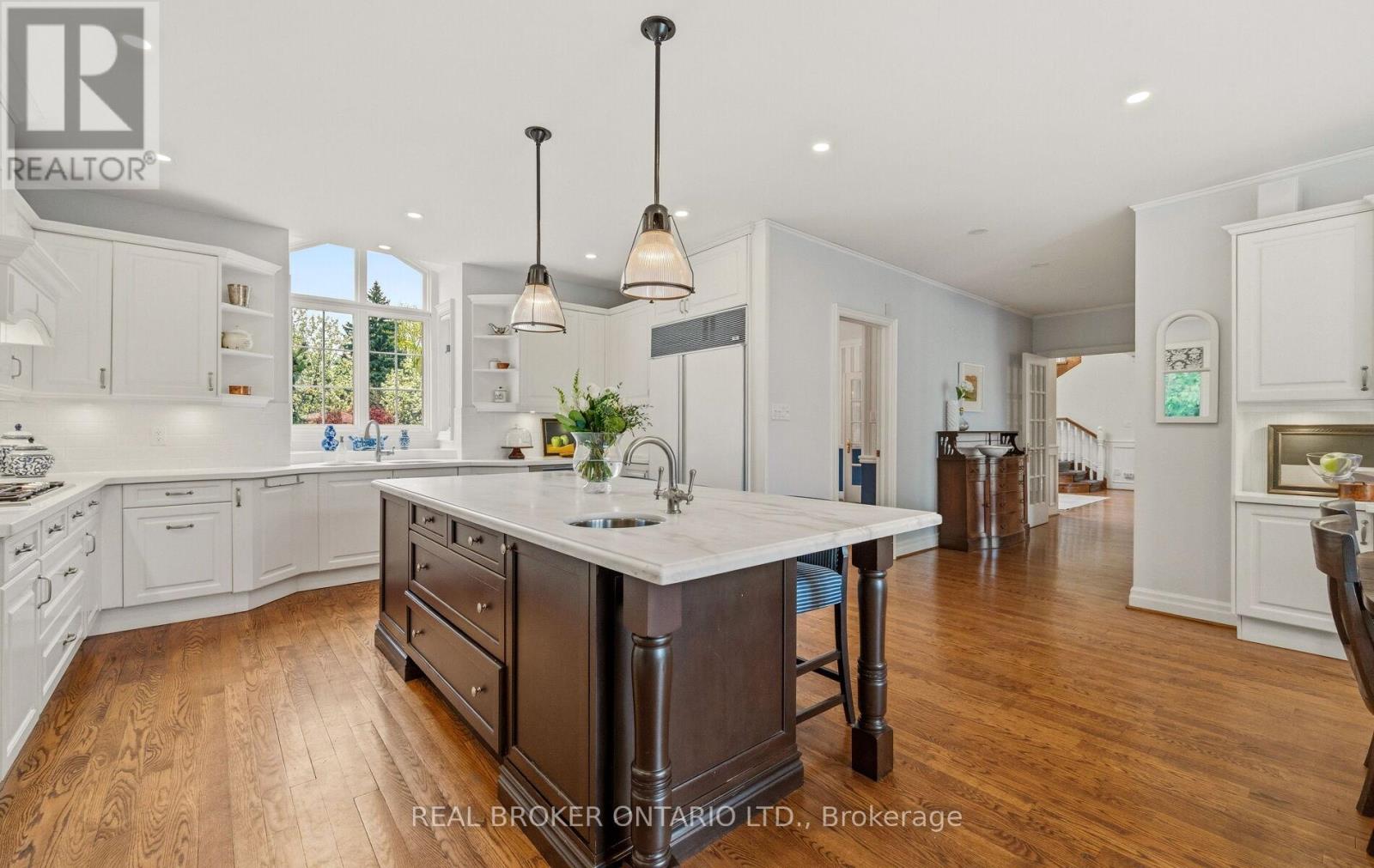 37 Lorraine Gardens, Toronto, Ontario  M9B 4Z5 - Photo 22 - W13094428