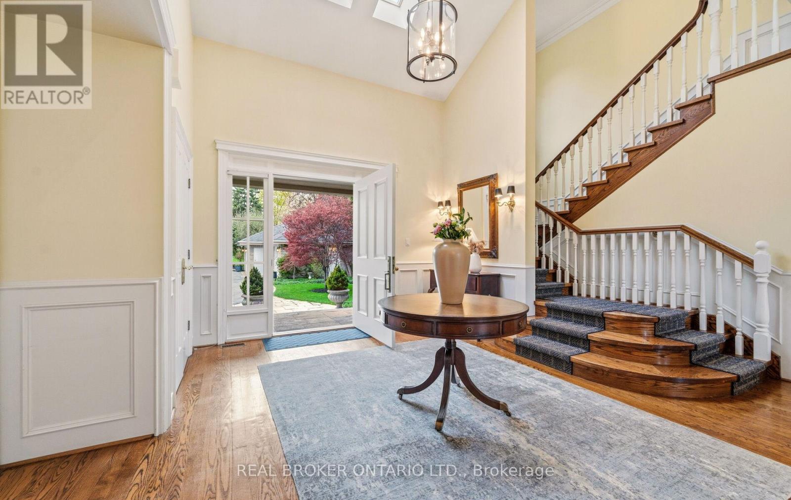 37 Lorraine Gardens, Toronto, Ontario  M9B 4Z5 - Photo 11 - W13094428