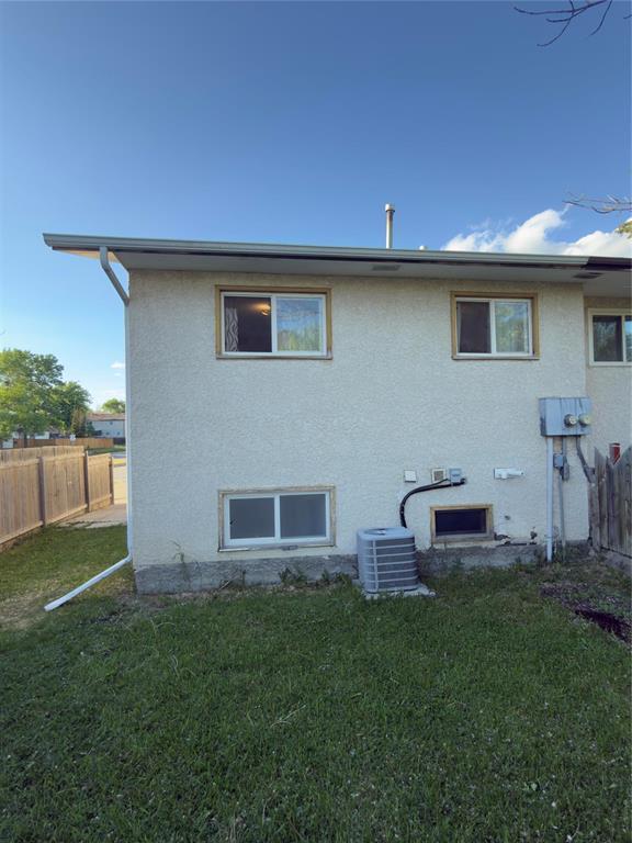 48 East Lake Drive, Winnipeg, Manitoba  R3T 4V5 - Photo 16 - 202613825
