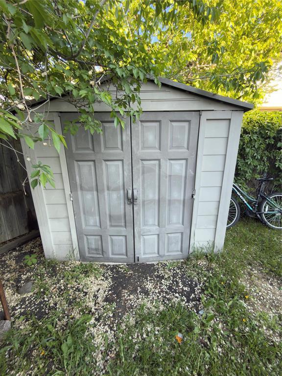 48 East Lake Drive, Winnipeg, Manitoba  R3T 4V5 - Photo 17 - 202613825