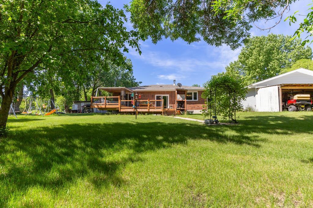 24147 River Road, Lorette, Manitoba  R2K 0E5 - Photo 9 - 202614072