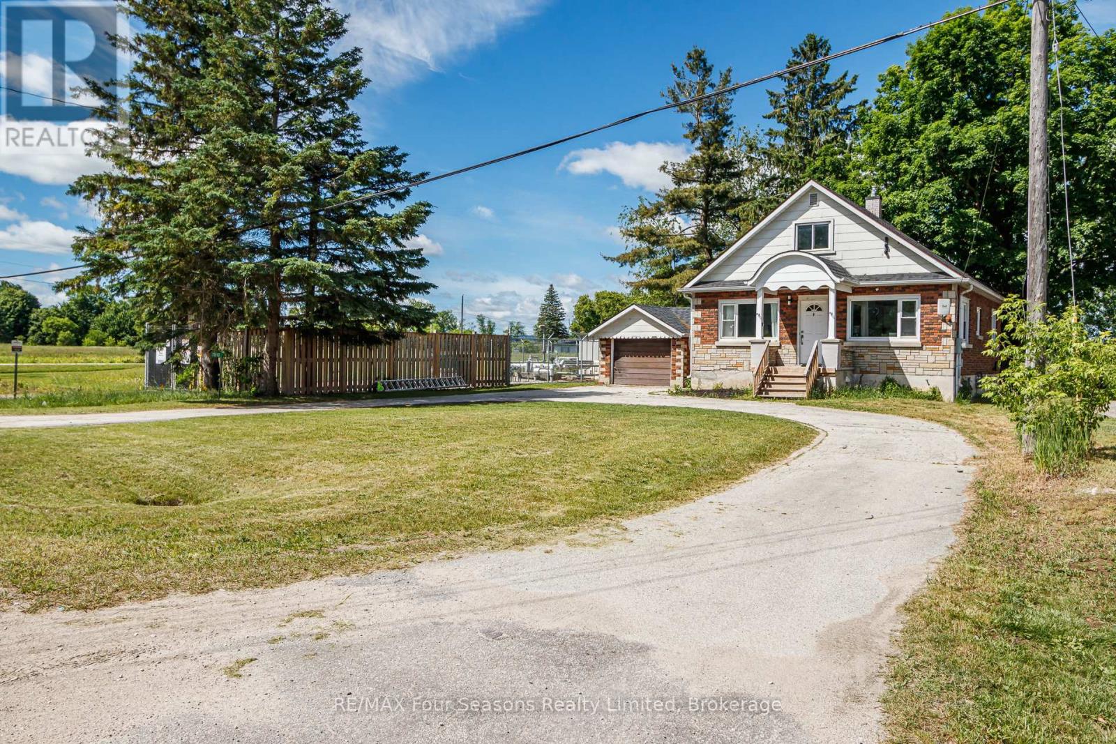 7613 26 Highway, Clearview, Ontario  L0M 1S0 - Photo 3 - S13454546