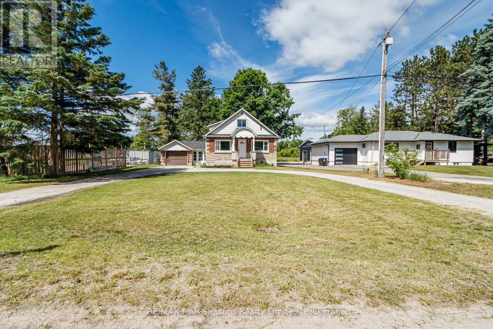7613 26 Highway, Clearview, Ontario  L0M 1S0 - Photo 4 - S13454546