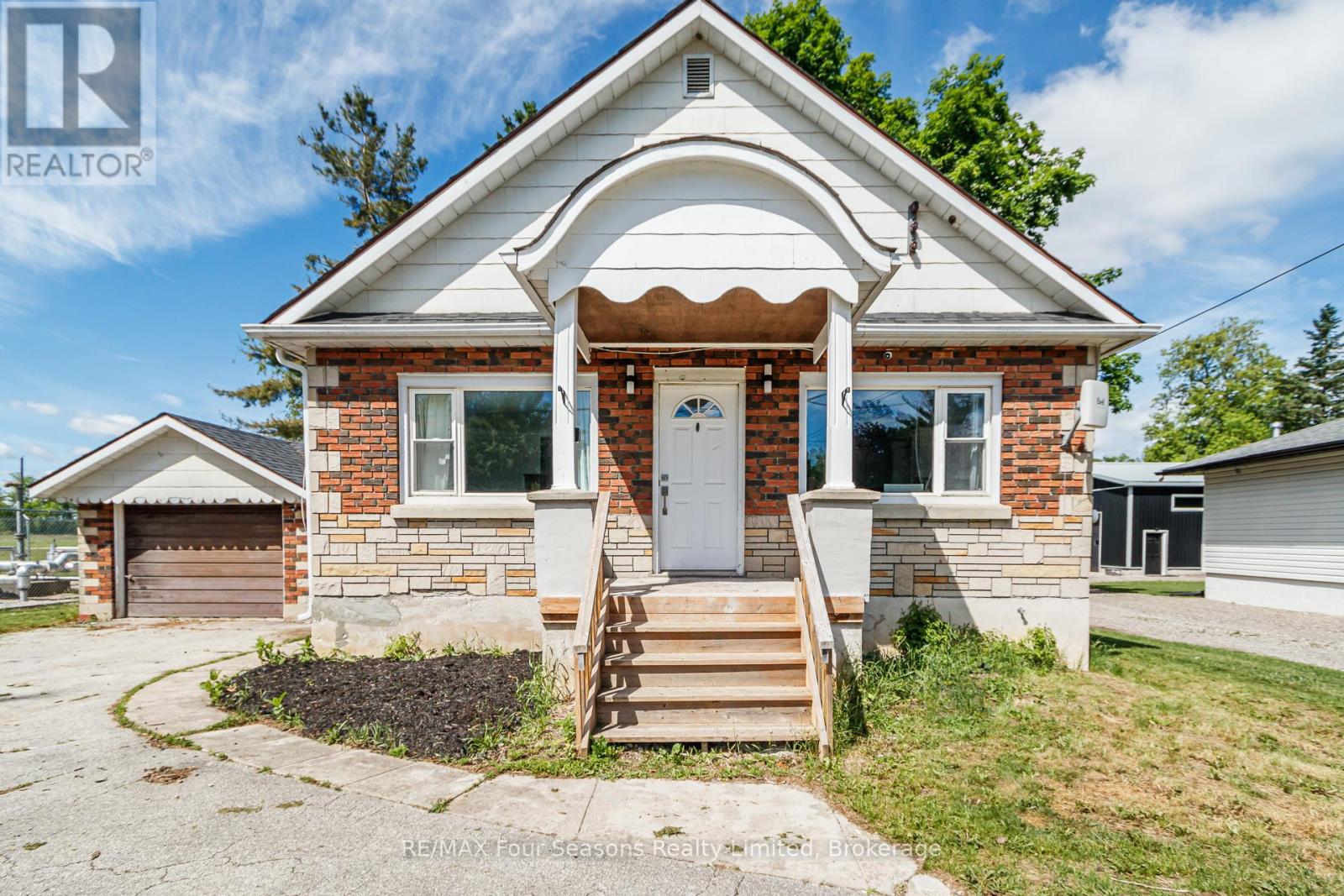 7613 26 Highway, Clearview, Ontario  L0M 1S0 - Photo 5 - S13454546