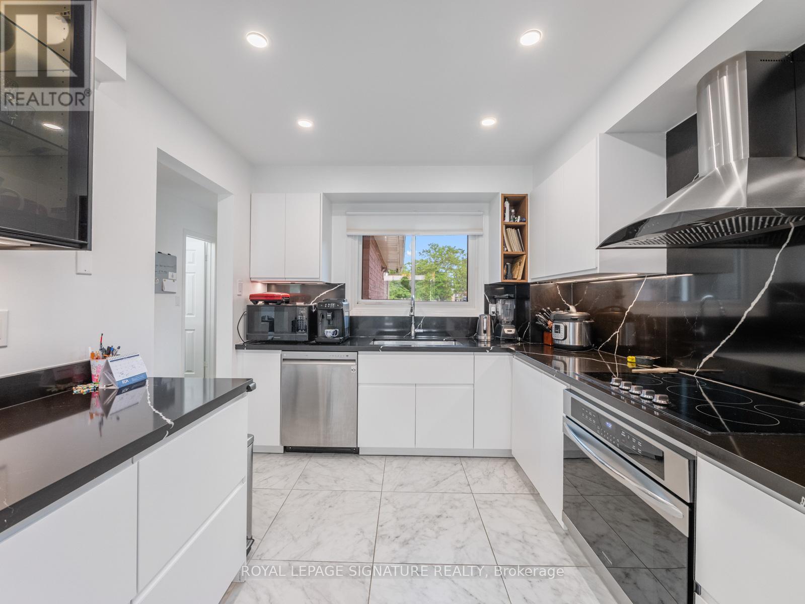 69 Winter Gardens Trail, Toronto, Ontario  M1C 3M8 - Photo 11 - E13454532