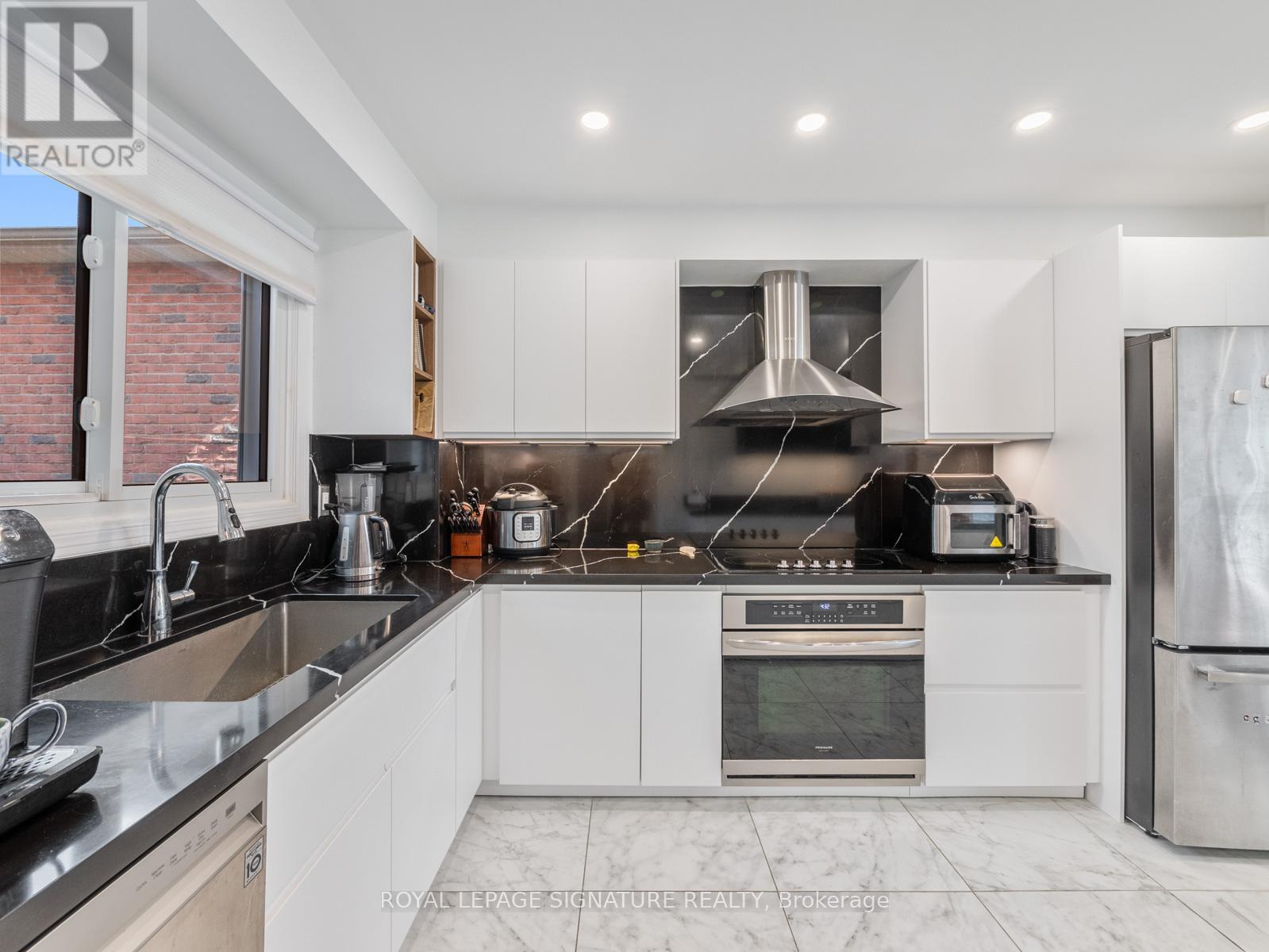 69 Winter Gardens Trail, Toronto, Ontario  M1C 3M8 - Photo 13 - E13454532