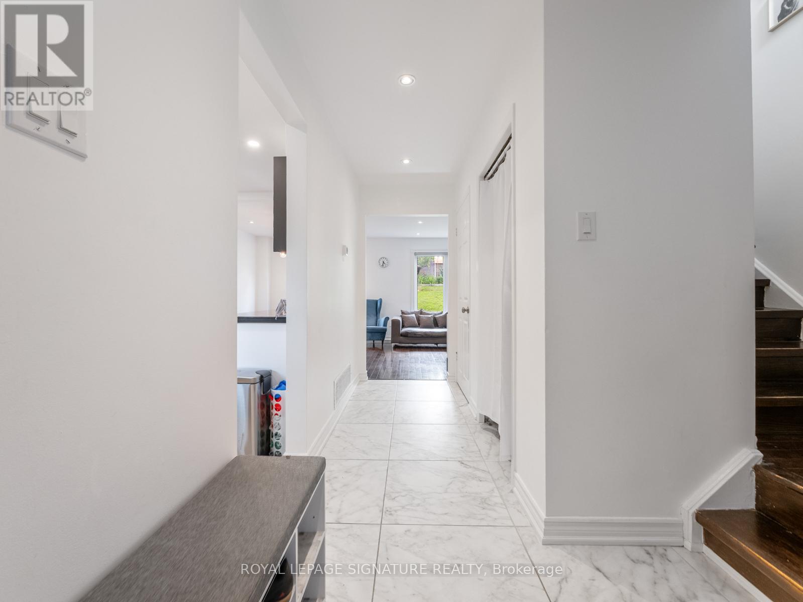 69 Winter Gardens Trail, Toronto, Ontario  M1C 3M8 - Photo 4 - E13454532