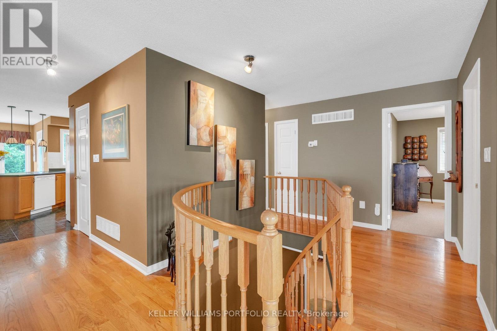 1025 Lytton Court, Pickering, Ontario  L1W 3Z2 - Photo 10 - E13454536