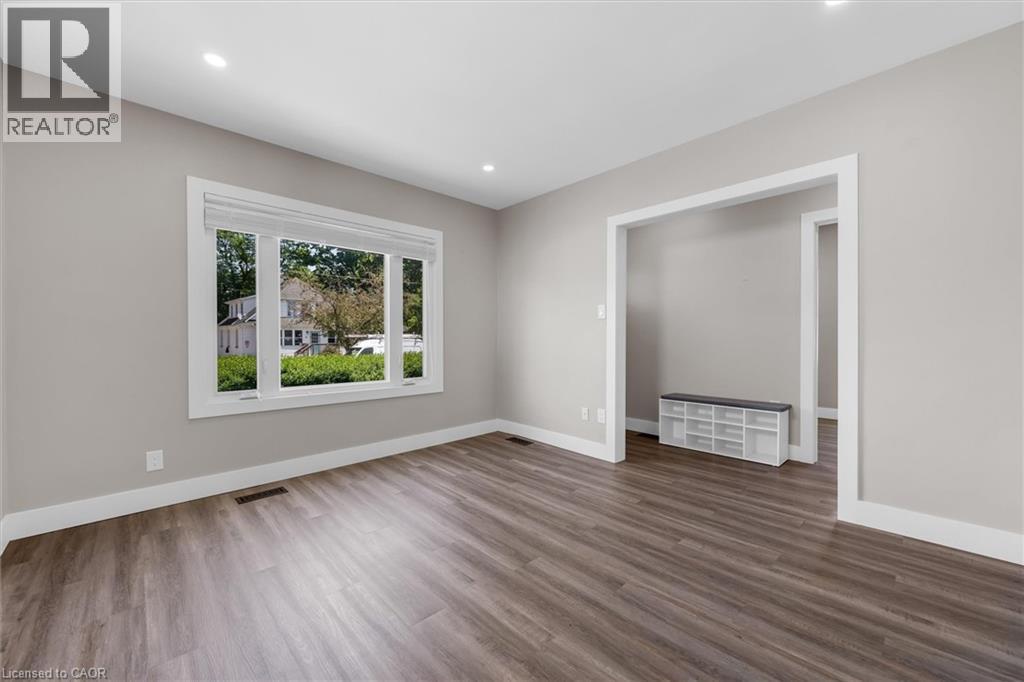 19 Lyons Avenue, Welland, Ontario  L3B 1L8 - Photo 7 - 40834815