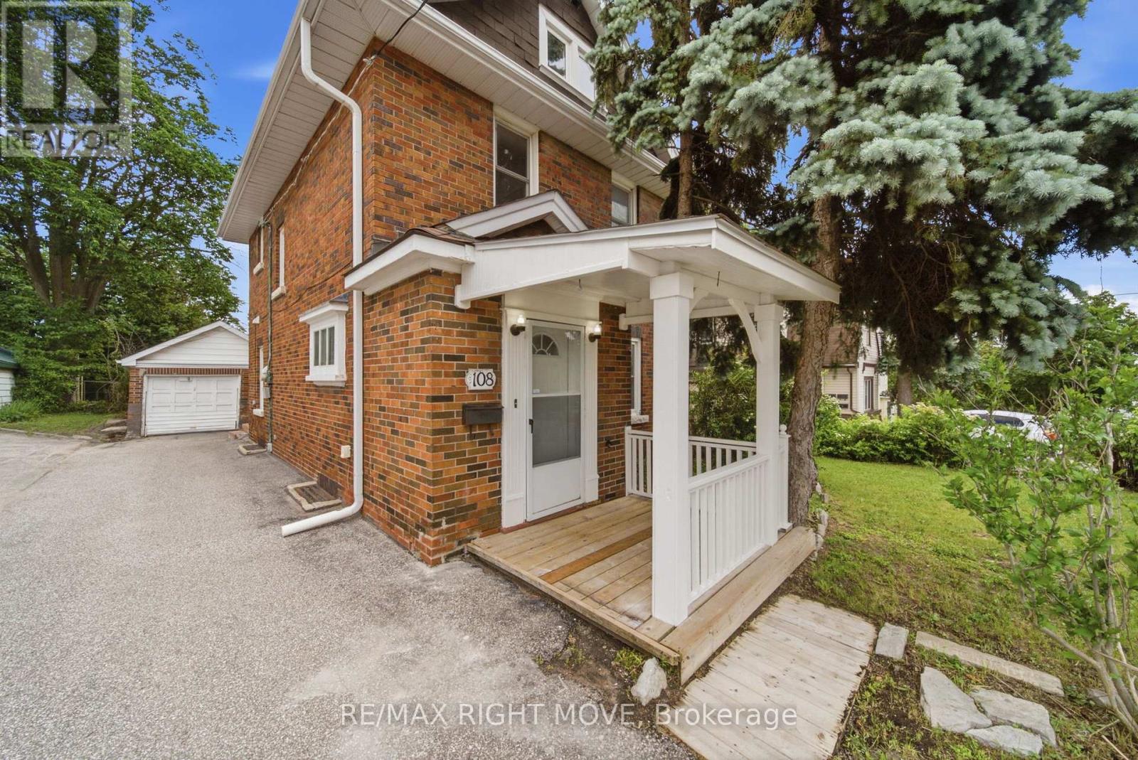 108 West Street N, Orillia, Ontario  L3V 5C3 - Photo 4 - S13454474