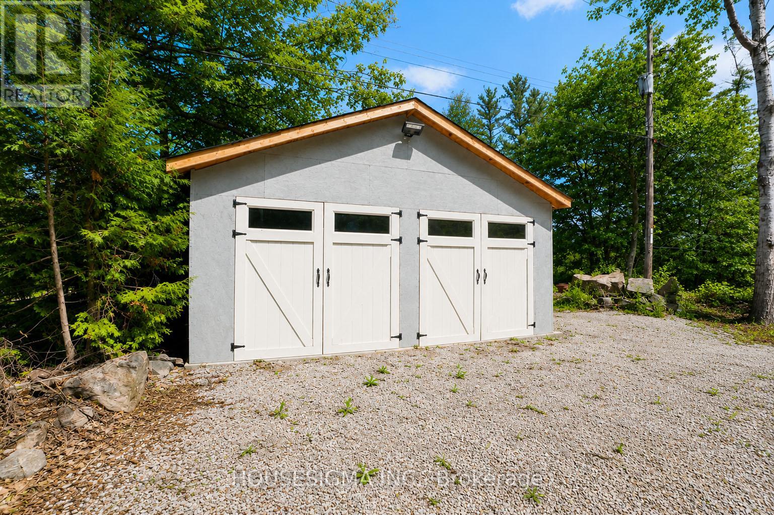 8122 Laidlaw Avenue, Ramara, Ontario  L0K 2B0 - Photo 7 - S13454488