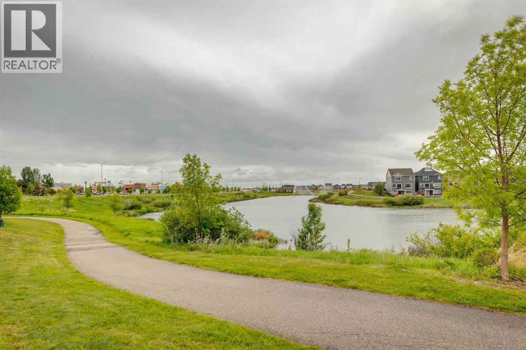 69 Yorkville Green Sw, Calgary, Alberta  T2X 4K1 - Photo 4 - A2319694