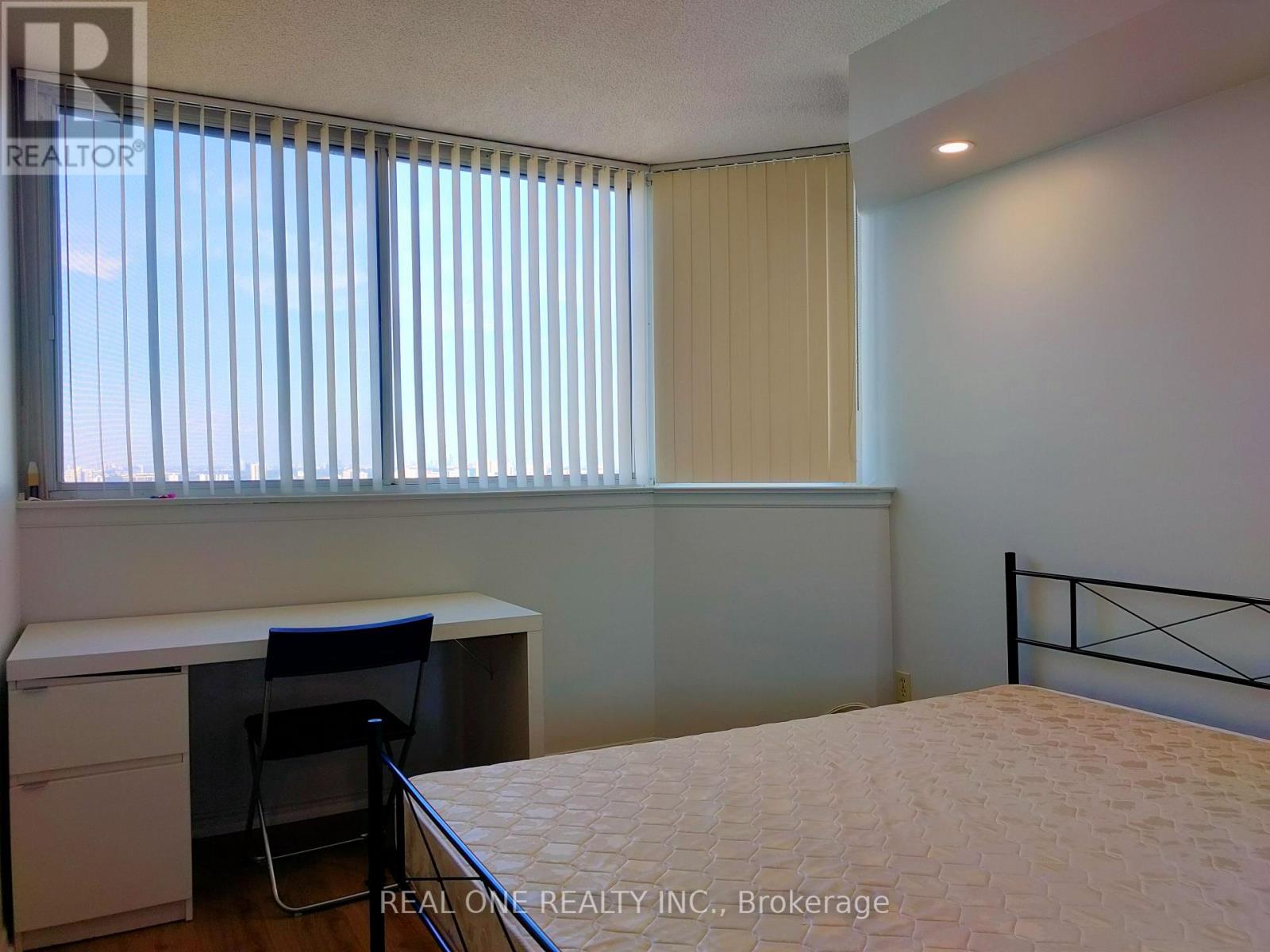 1404 - 880 Dundas Street W, Mississauga, Ontario  L5C 4H3 - Photo 12 - W13454518