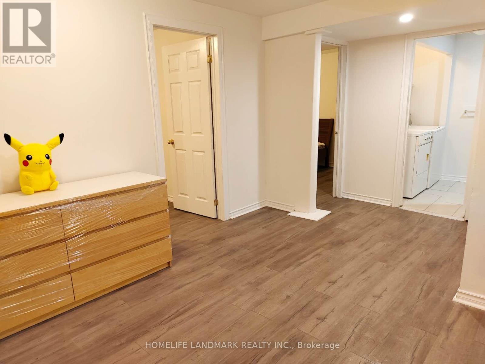 Lower - 2527 Kingsberry Crescent, Mississauga, Ontario  L5B 2K7 - Photo 6 - W13454106