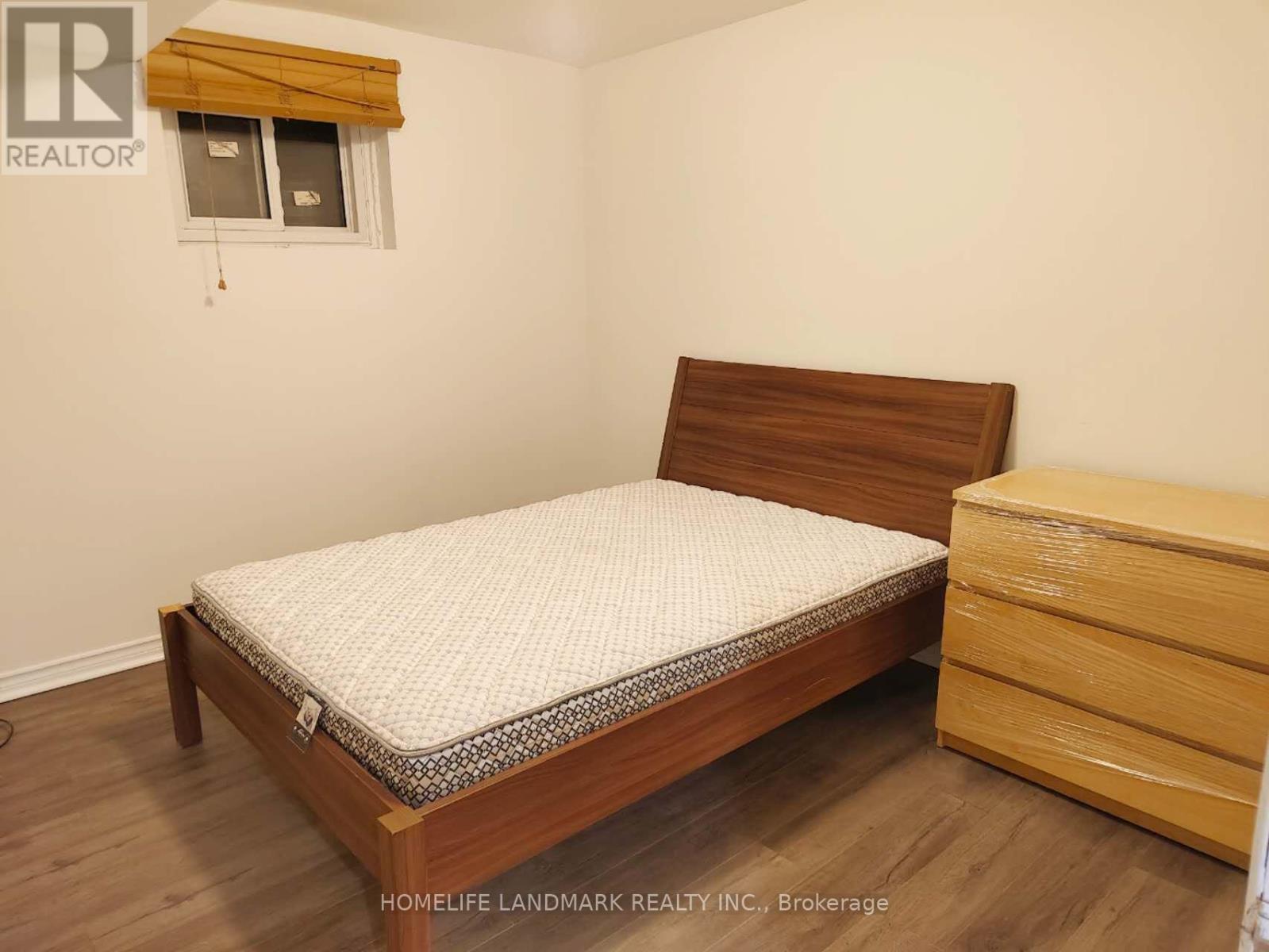 Lower - 2527 Kingsberry Crescent, Mississauga, Ontario  L5B 2K7 - Photo 5 - W13454106