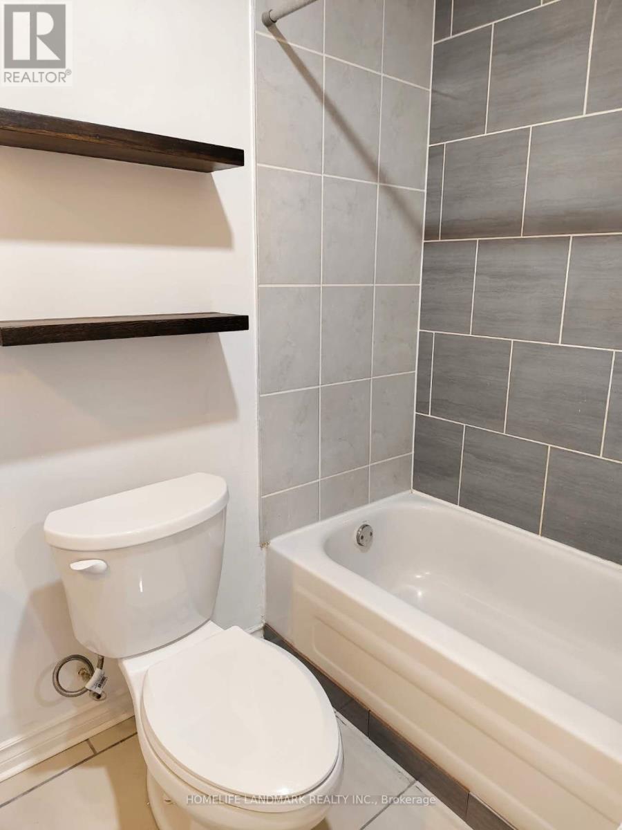 Lower - 2527 Kingsberry Crescent, Mississauga, Ontario  L5B 2K7 - Photo 8 - W13454106