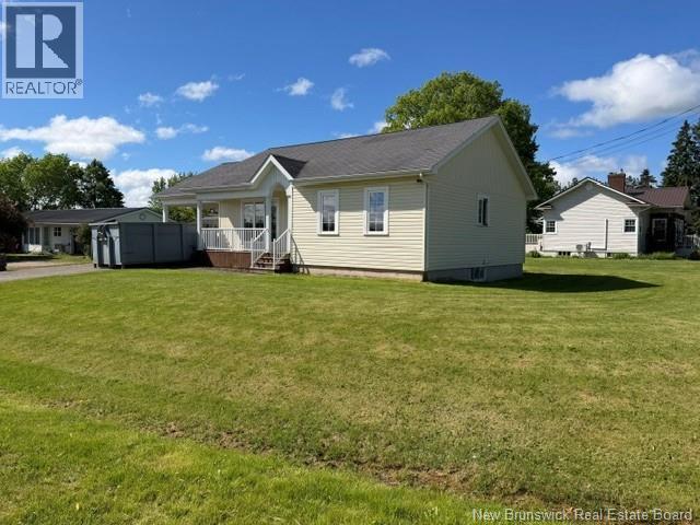 1 Woodland Avenue, Petitcodiac, New Brunswick  E4Z 4X4 - Photo 4 - NB141345