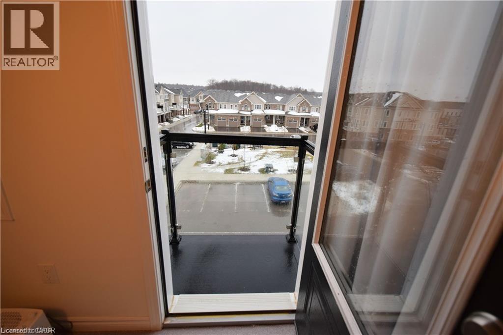 599 Goldenrod Lane, Kitchener, Ontario  N2R 0L7 - Photo 7 - 40840221
