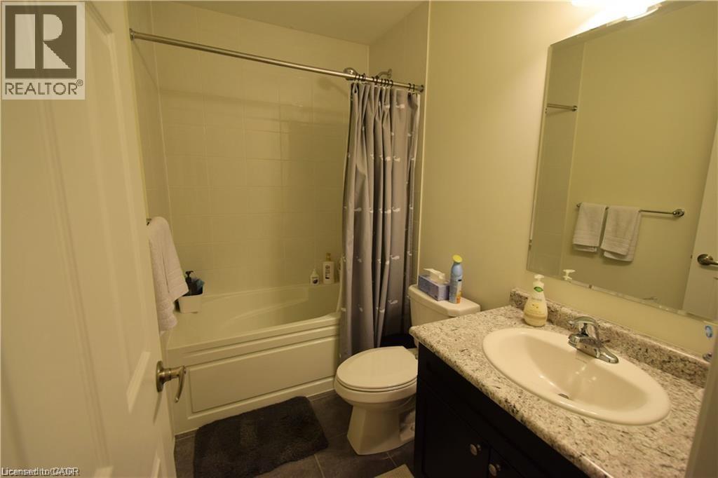 599 Goldenrod Lane, Kitchener, Ontario  N2R 0L7 - Photo 4 - 40840221