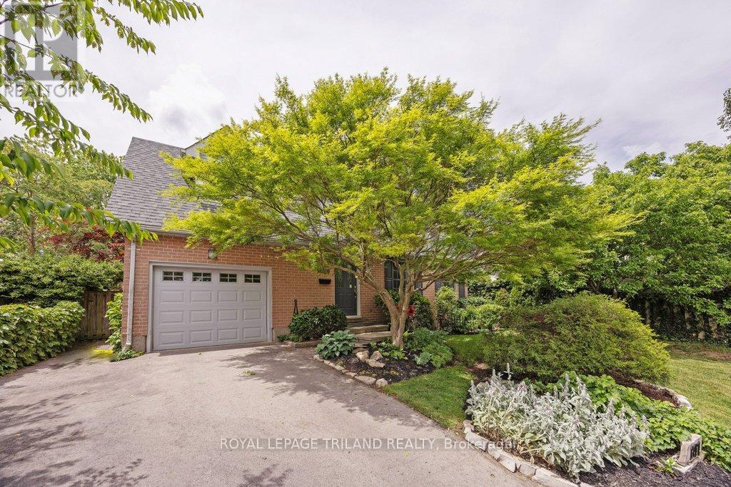 107 Golfdale Place, London South, Ontario  N6C 5S3 - Photo 2 - X13454568