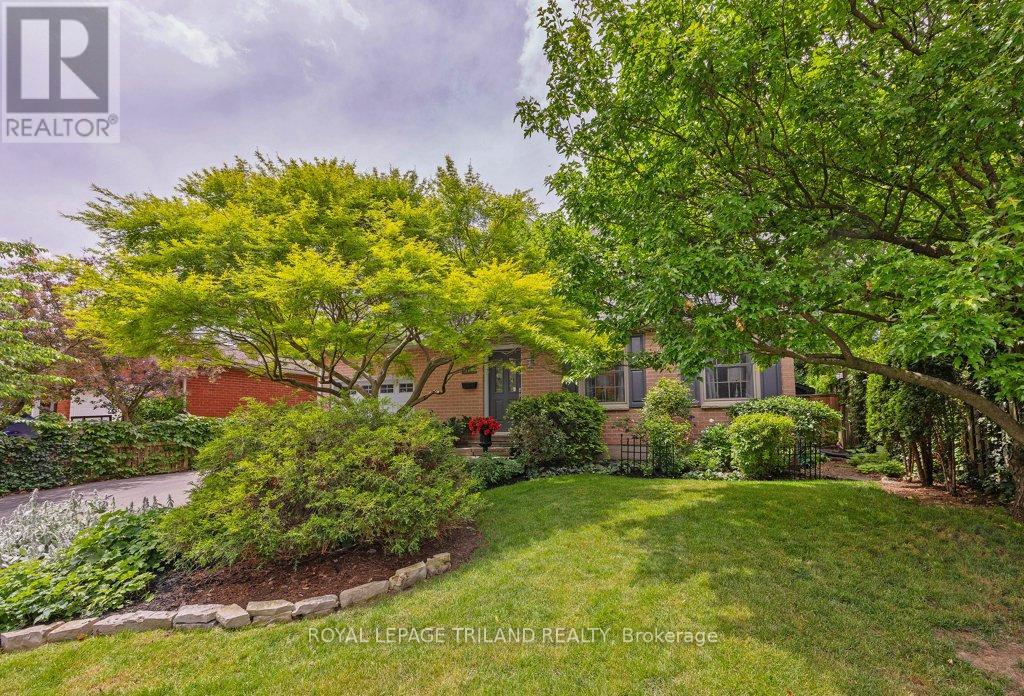 107 Golfdale Place, London South, Ontario  N6C 5S3 - Photo 3 - X13454568