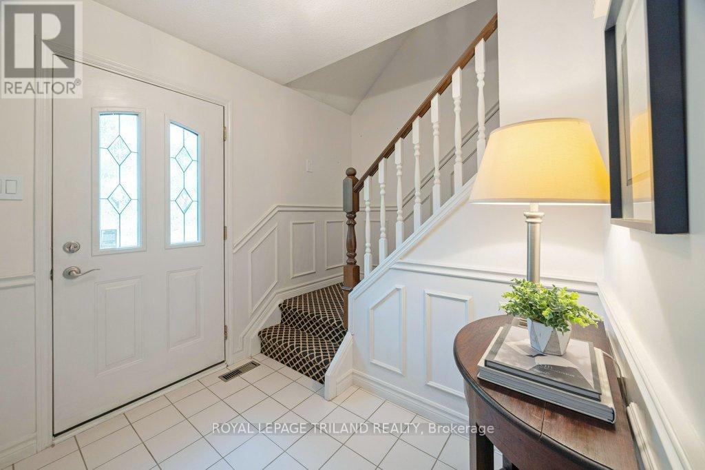 107 Golfdale Place, London South, Ontario  N6C 5S3 - Photo 5 - X13454568